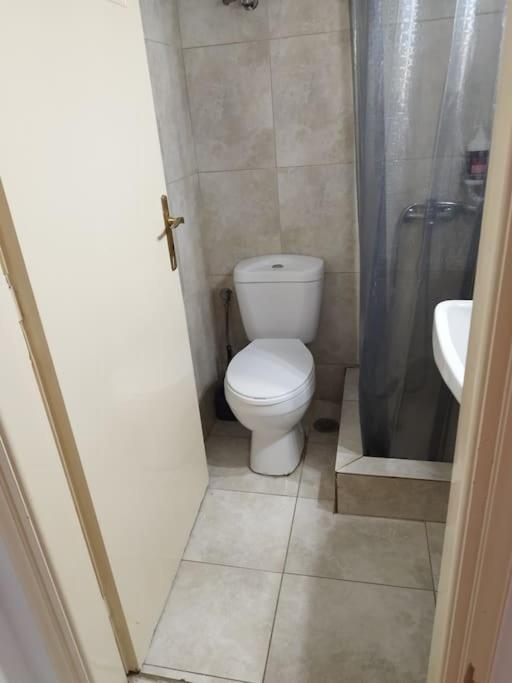 Small Apartment In The Heart Of Piraeus! Notara 43 Exterior foto